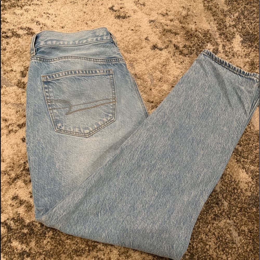 American Eagle Mom Jeans